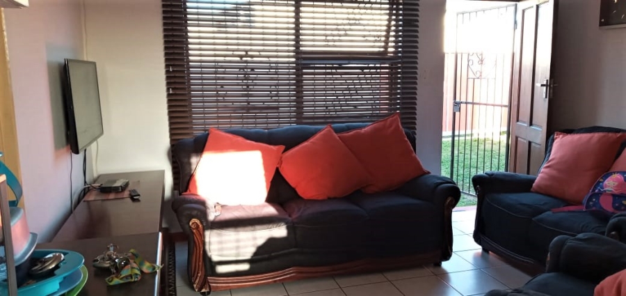 To Let 3 Bedroom Property for Rent in Amalinda Eastern Cape